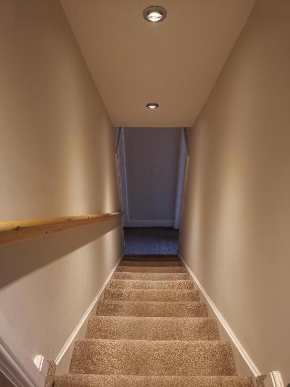 Derby Pride Park Private Ensuite Room- 2 Beds- Free Parking Exterior photo